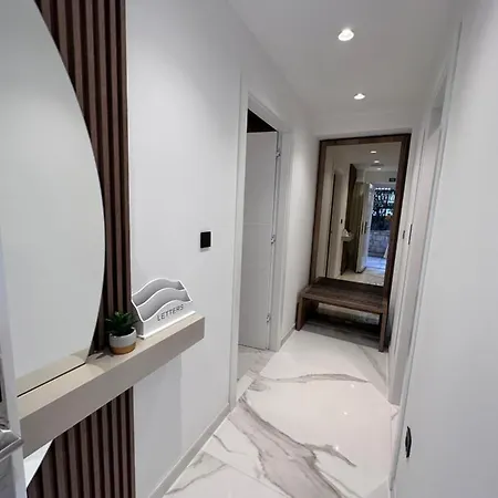 Πανσιόν Luxury Andrea