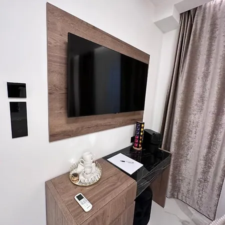 Luxury Andrea 4*