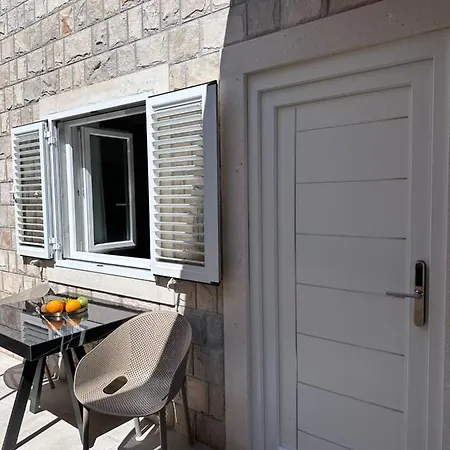 Luxury Andrea Πανσιόν Ντουμπρόβνικ