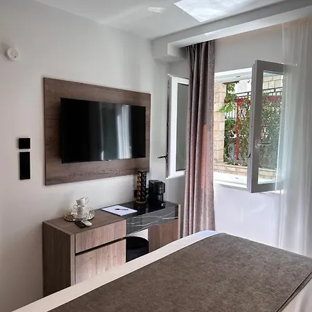 Luxury Andrea Πανσιόν Ντουμπρόβνικ