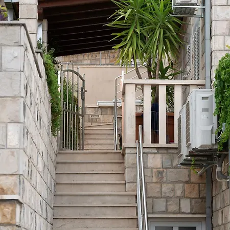 Luxury Andrea Πανσιόν Ντουμπρόβνικ
