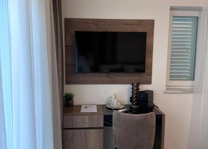 Luxury Andrea
