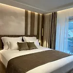 Luxury Andrea بيت ضيافة