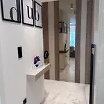 Luxury Andrea بيت ضيافة