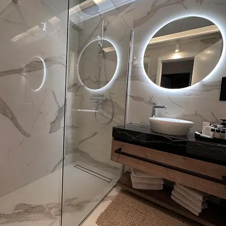 Luxury Andrea Pensión